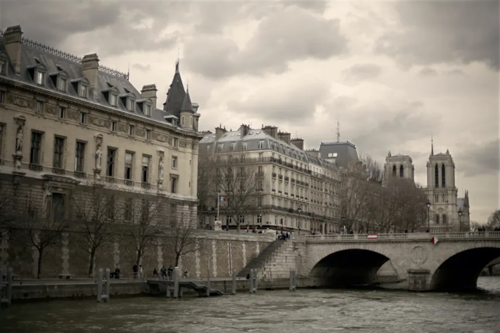Pont Saint-Michel, Paris, France